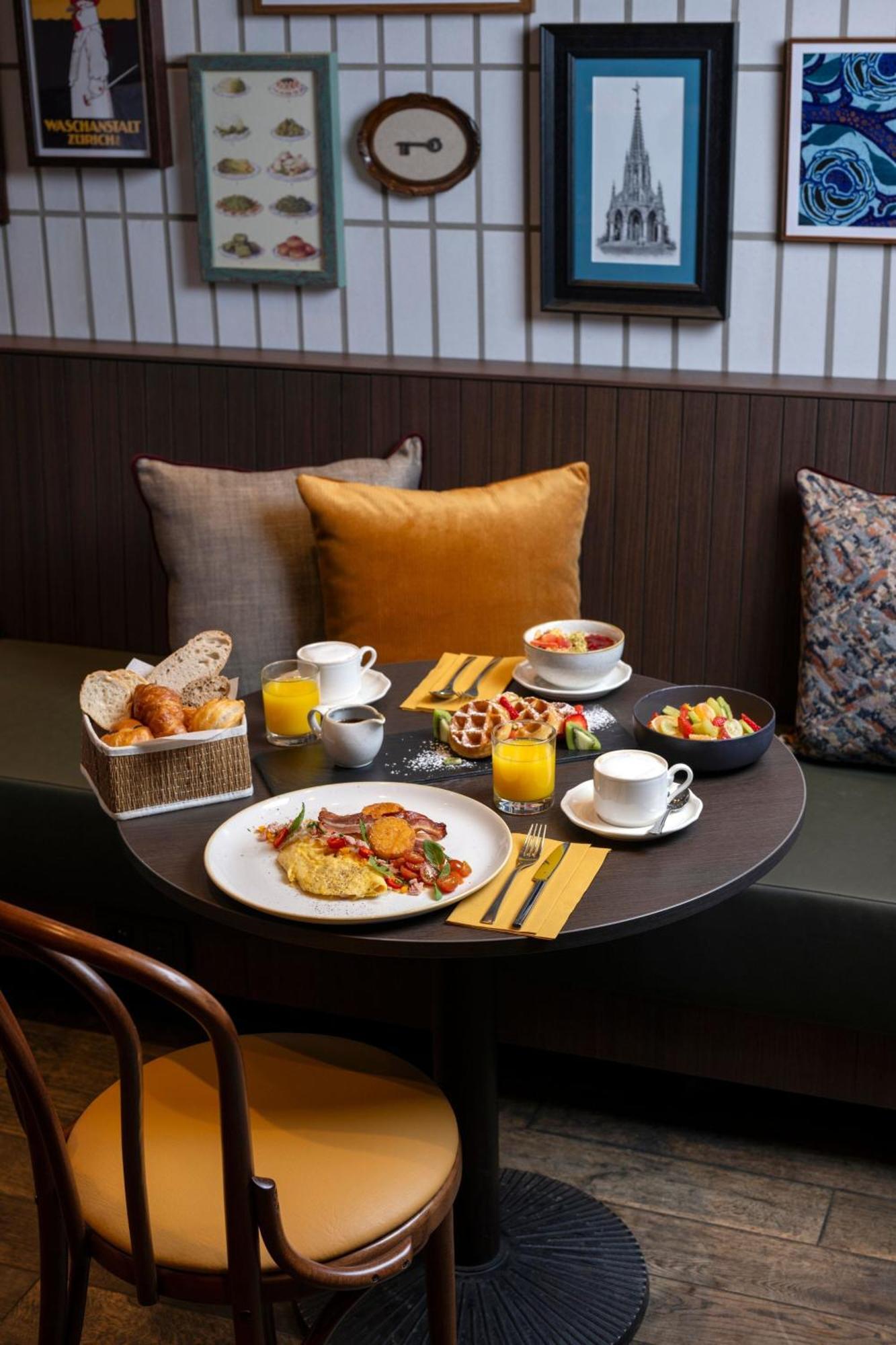 Brussels Marriott Hotel Grand Place Bagian luar foto